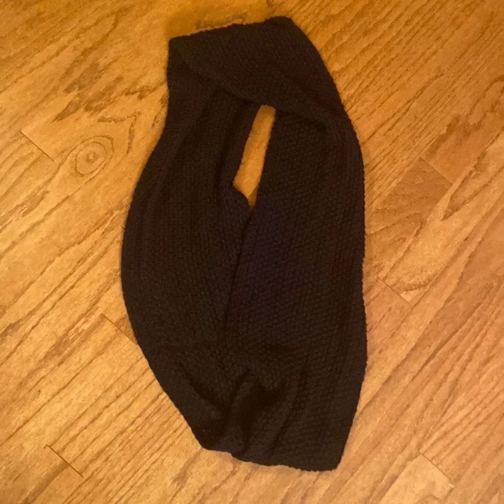 Black infinity scarf crocheted excellent condition